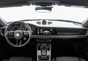 Подержанный автомобиль Porsche 911 Coupe 2020 года (13 фото)