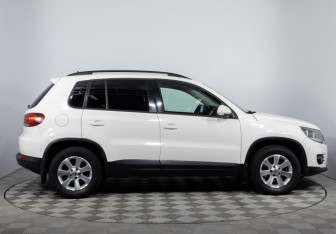 Подержанный автомобиль Volkswagen Tiguan 2013 года (4 фото)