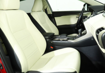 Подержанный автомобиль Lexus NX 2021 года (16 фото)