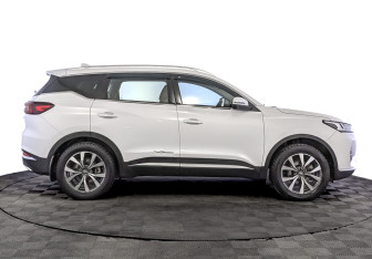 Подержанный автомобиль Chery Tiggo 7 Pro 2021 года (4 фото)