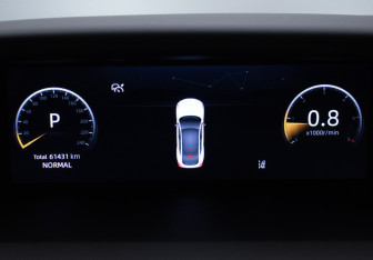 Подержанный автомобиль Changan UNI-V 2023 года (12 фото)