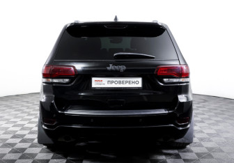 Подержанный автомобиль Jeep Grand Cherokee 2019 года (6 фото)