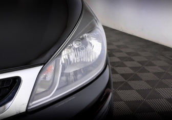 Подержанный автомобиль Kia Rio Hatchback 2020 года (17 фото)