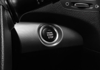 Подержанный автомобиль Kia Sorento 2014 года (13 фото)