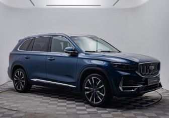 Подержанный автомобиль Geely Monjaro 2023 года (7 фото)