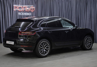 Подержанный автомобиль Porsche Macan 2018 года (5 фото)