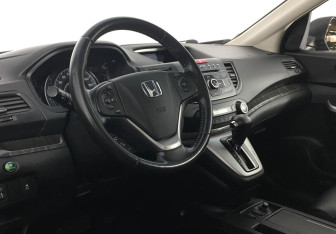 Подержанный автомобиль Honda CR-V 2013 года (7 фото)