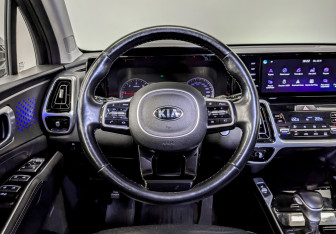 Подержанный автомобиль Kia Sorento 2020 года (22 фото)