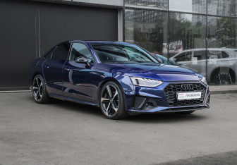 Подержанный автомобиль Audi A4 Sedan 2020 года (3 фото)