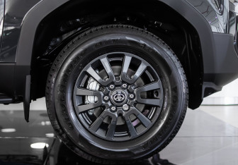 Новый Toyota Land Cruiser Prado 2025 (7 фото)