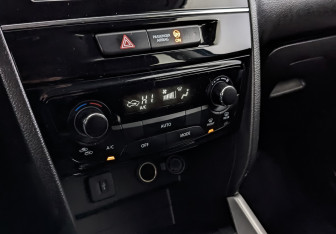 Подержанный автомобиль Suzuki Vitara 2016 года (21 фото)