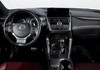 Подержанный автомобиль Lexus NX 2019 года (12 фото)