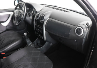 Подержанный автомобиль LADA (ВАЗ) Largus Wagon 2018 года (6 фото)