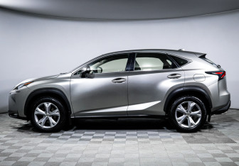 Подержанный автомобиль Lexus NX 2015 года (8 фото)