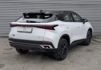 Новый Omoda C5 2024 (2 фото)