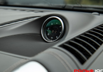 Подержанный автомобиль Porsche Cayenne 2014 года (15 фото)