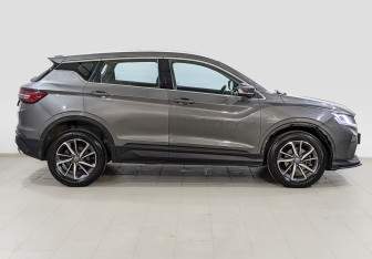 Подержанный автомобиль Geely Coolray 2022 года (4 фото)