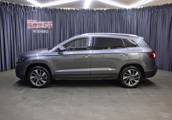 Подержанный автомобиль Jetta VS7 2023 года (8 фото)