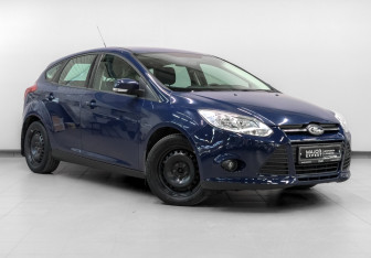 Подержанный автомобиль Ford Focus Hatchback 2013 года (3 фото)