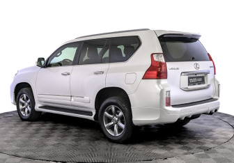Подержанный автомобиль Lexus GX 2012 года (7 фото)