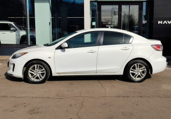 Подержанный автомобиль Mazda 3 Sedan 2011 года (8 фото)