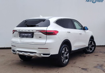 Подержанный автомобиль Haval F7 2019 года (8 фото)