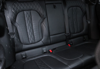 Подержанный автомобиль BMW X6 2021 года (8 фото)