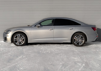Подержанный автомобиль Audi A6 Sedan 2022 года (8 фото)