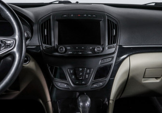 Подержанный автомобиль Opel Insignia Wagon 2014 года (13 фото)