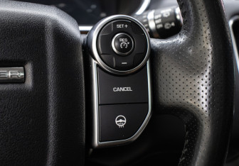 Подержанный автомобиль Land Rover Range Rover Sport 2016 года (22 фото)