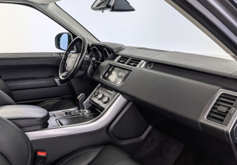 Подержанный автомобиль Land Rover Range Rover Sport 2015 года (13 фото)