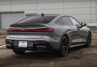 Подержанный автомобиль Audi A5 Liftback 2025 года (6 фото)