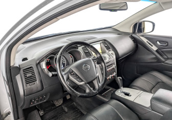 Подержанный автомобиль Nissan Murano Suv 2012 года (16 фото)