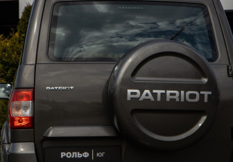 Подержанный автомобиль УАЗ Patriot 2020 года (21 фото)
