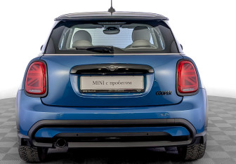 Подержанный автомобиль MINI Hatch 2021 года (6 фото)