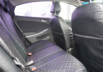 Подержанный автомобиль Hyundai Solaris Sedan 2013 года (10 фото)
