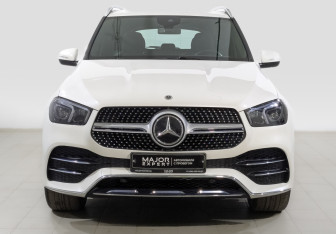 Подержанный автомобиль Mercedes-Benz GLE 2022 года (2 фото)