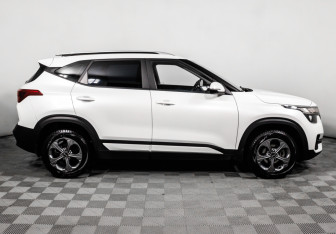 Подержанный автомобиль Kia Seltos 2021 года (4 фото)