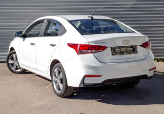 Подержанный автомобиль Hyundai Solaris Sedan 2019 года (7 фото)