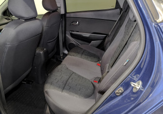 Подержанный автомобиль Kia Rio Sedan 2016 года (12 фото)