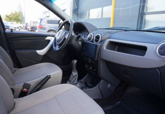 Подержанный автомобиль LADA (ВАЗ) Largus Wagon 2018 года (11 фото)