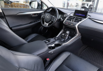 Подержанный автомобиль Lexus NX 2016 года (9 фото)