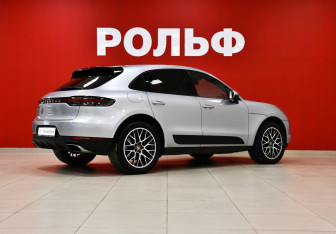 Подержанный автомобиль Porsche Macan 2019 года (5 фото)
