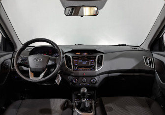 Подержанный автомобиль Hyundai Creta 2018 года (14 фото)
