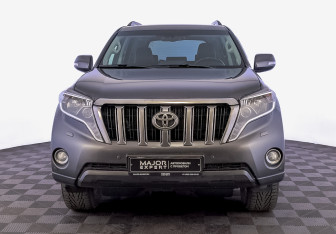 Подержанный автомобиль Toyota Land Cruiser Prado 2015 года (2 фото)