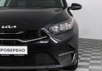 Подержанный автомобиль Kia Ceed Wagon 2021 года (9 фото)