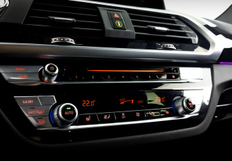 Подержанный автомобиль BMW X3 2019 года (28 фото)