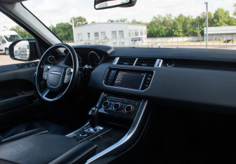 Подержанный автомобиль Land Rover Range Rover Sport 2014 года (11 фото)