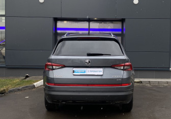 Подержанный автомобиль Skoda Kodiaq 2019 года (7 фото)