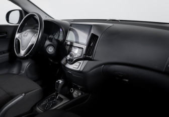 Подержанный автомобиль Hyundai i30 Hatchback 2010 года (9 фото)